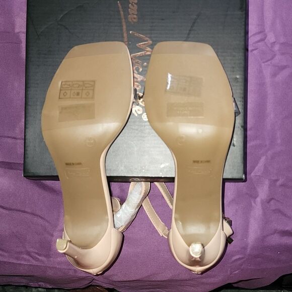 Anne Michelle Heeled Sandals - Picture 4 of 7